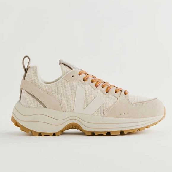 Veja Shoes - Veja X Reformation Venturi Sneakers in Juta